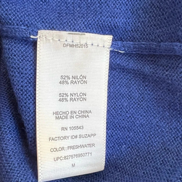 Daisy Fuentes Women's Long Sleeve Turtleneck Sweater Blue Size M NWOT - Picture 7 of 8